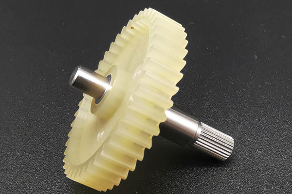steel rod inserted gear overmolding